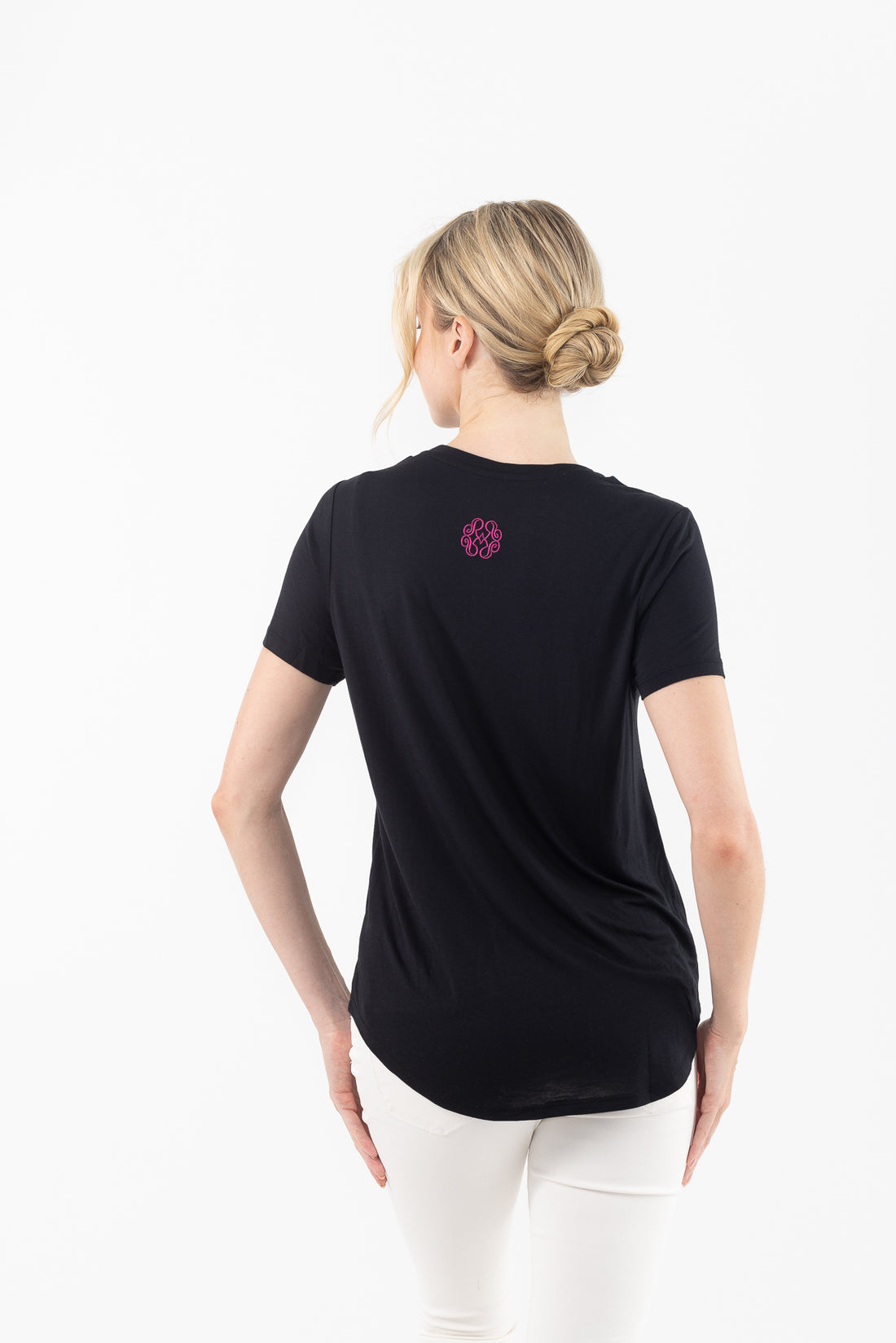 Robin Lisa Signature short sleeve tee shirt.