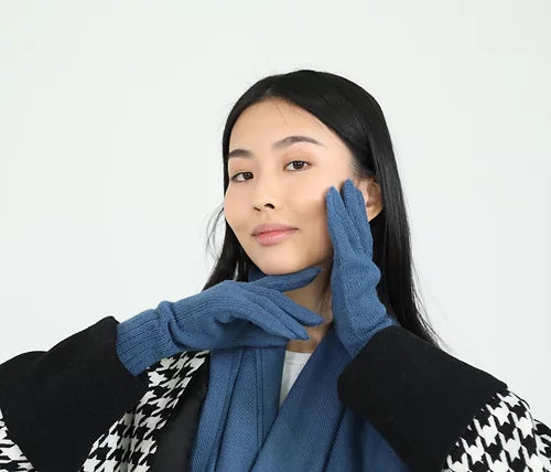 Alpaca Gloves - Arctic Blue